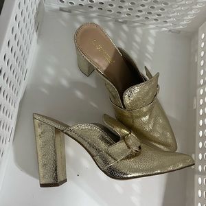 Gold mules with buckle